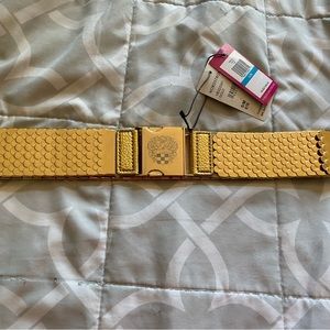Nwt Vince Camuto gold belt. Sz.S/M